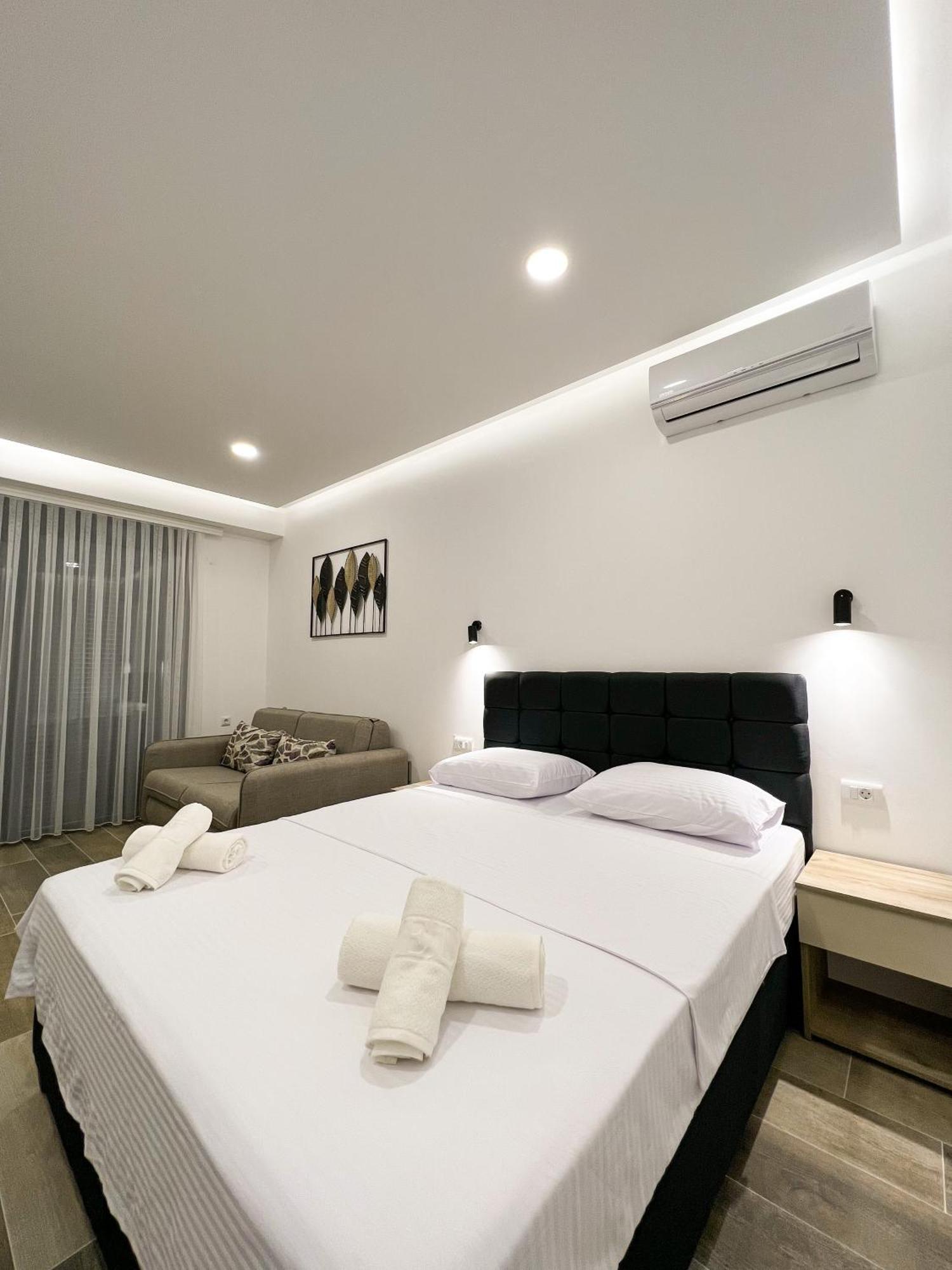 Square Residence Ulcinj Exterior photo